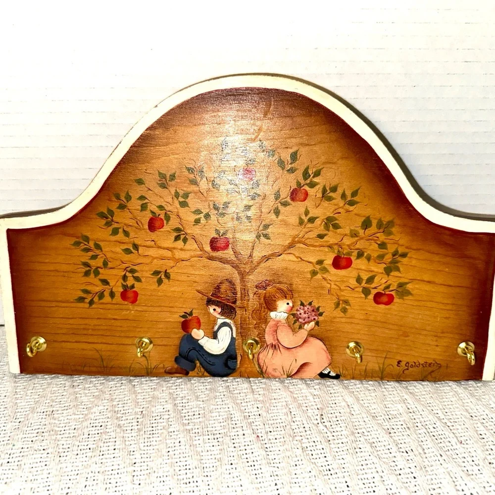 Vintage Wooden Hand painted Primitive Rustic Wall Hook Decor w/Apple Tree Design - Picture 1 of 8